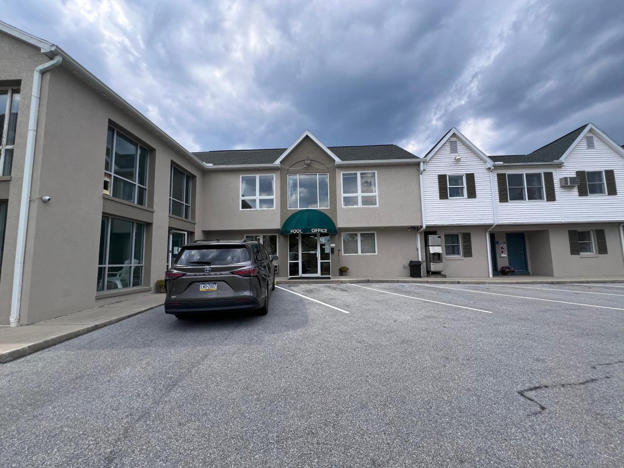 Rodeway Inn & Suites Hershey Exteriör bild