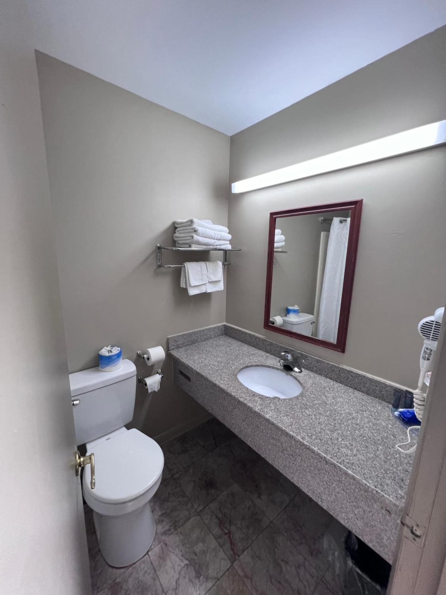 Rodeway Inn & Suites Hershey Exteriör bild